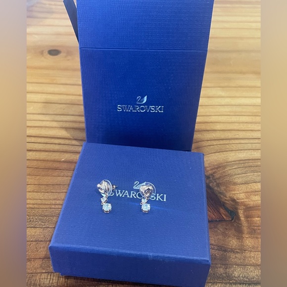 Swarovski life long heart drop earrings - Picture 4 of 5